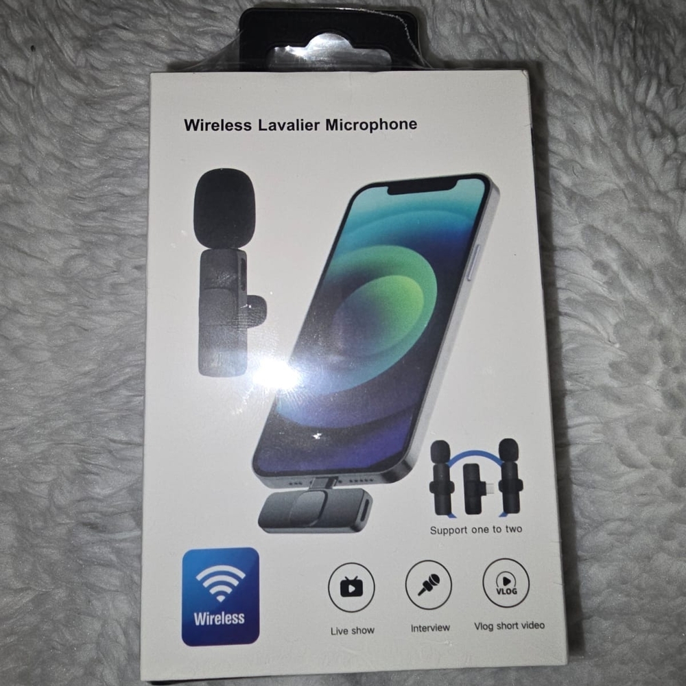 Wireless Lavalier Microphone - Black